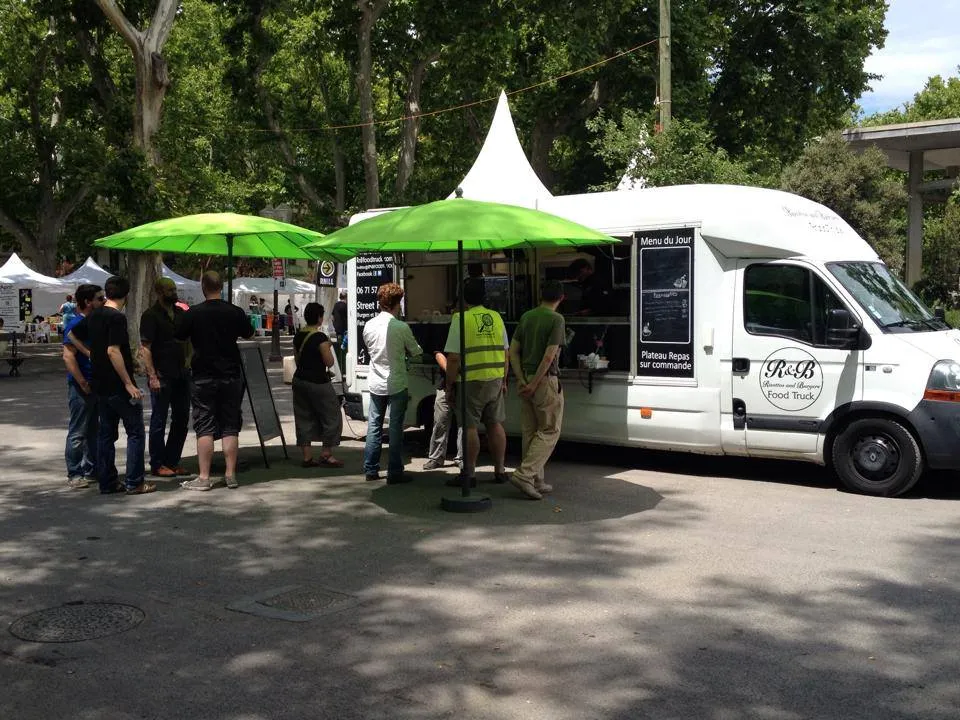 R&B FOOD TRUCK