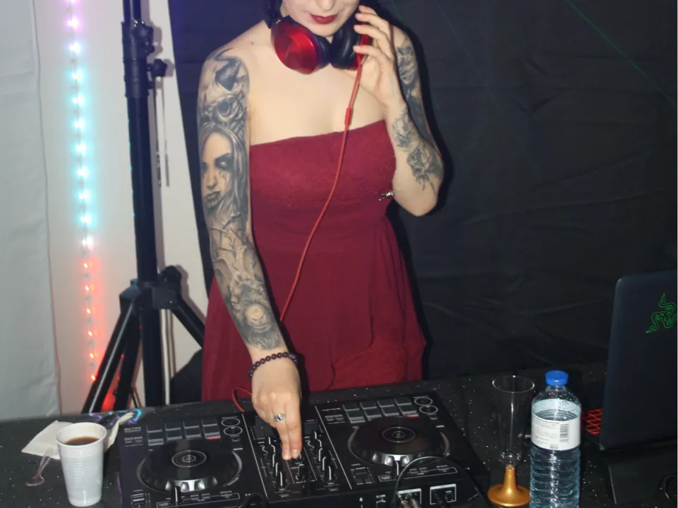Abyx DJ