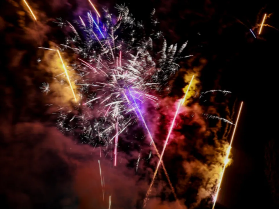 ETINCELLES ARTIFICES