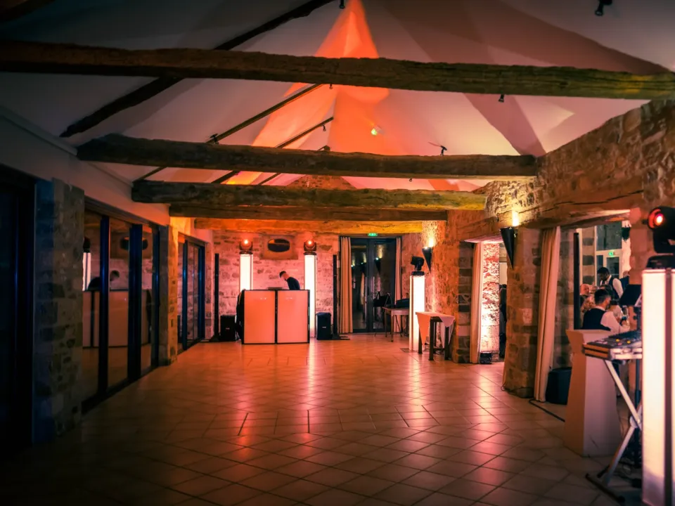 DJ OLIVIER NAVARRO MADE IN PORT DE BOUCAN