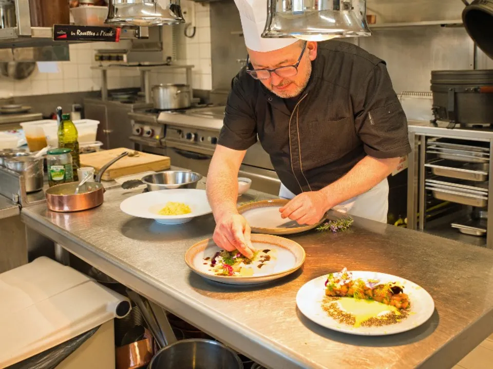 LE VALLON DE CHERISY