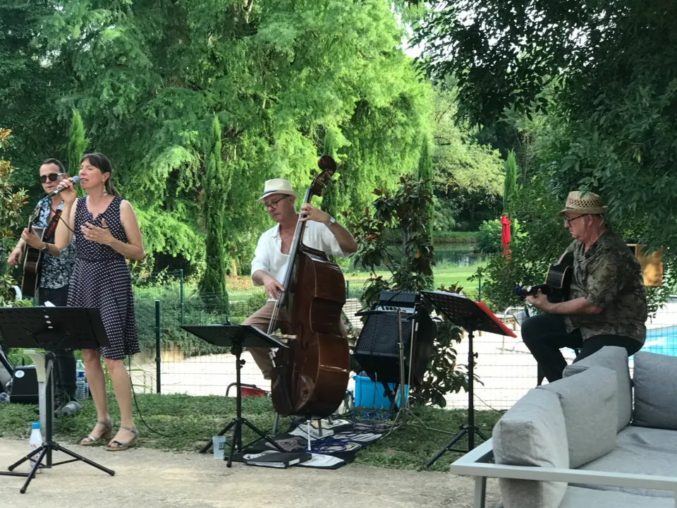trio swing guitar