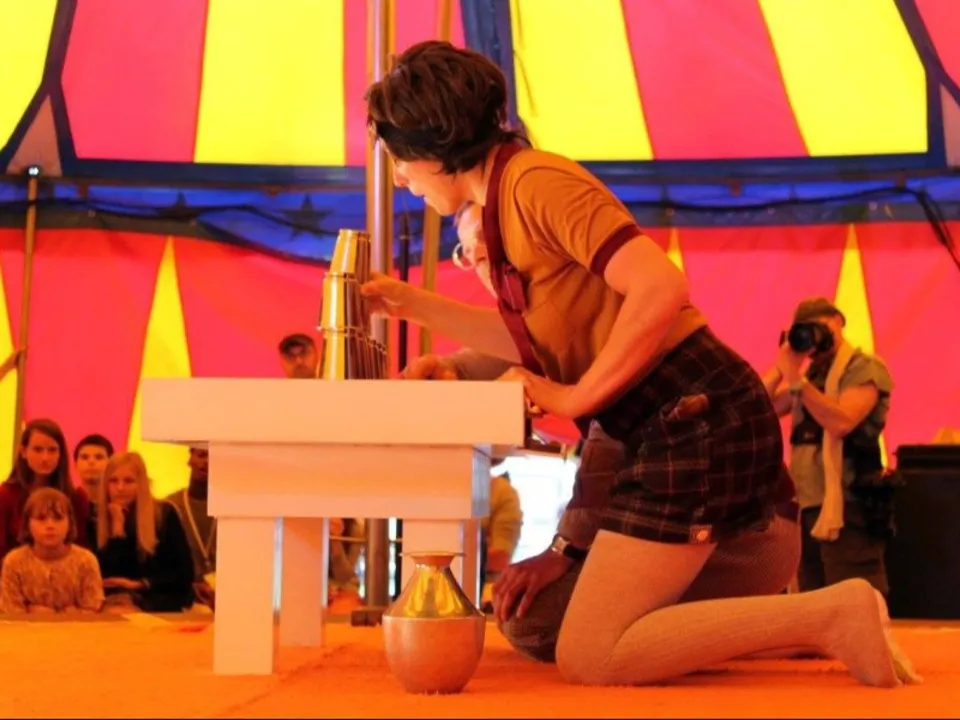 LE CIRQUE GONES