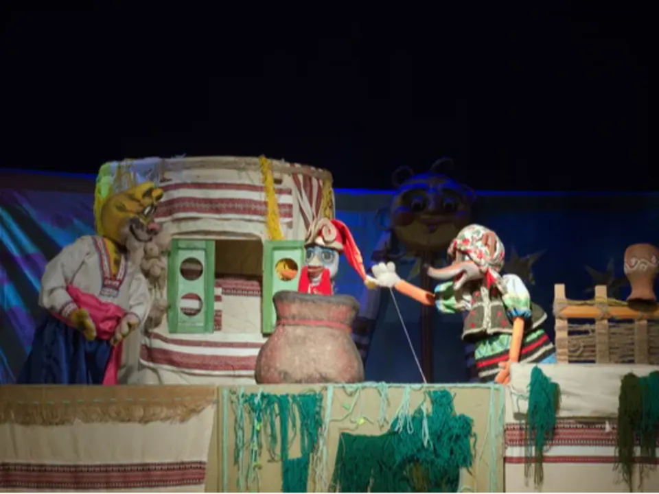 THÉÂTRE DU PRÉSENT