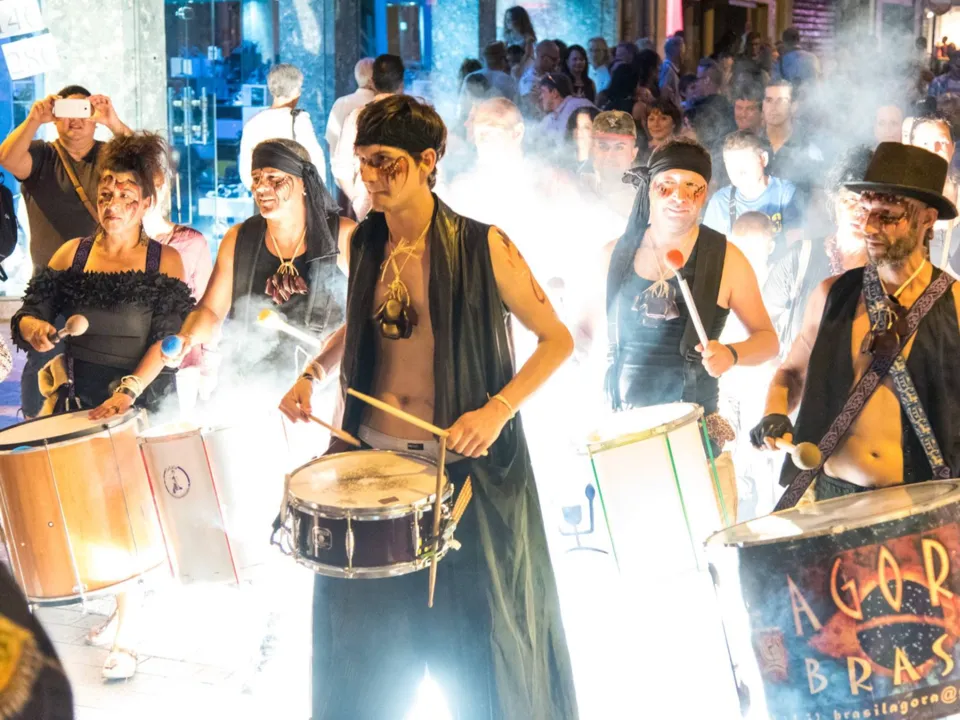 AGORA PERCUSSIONS BRESILIENNES