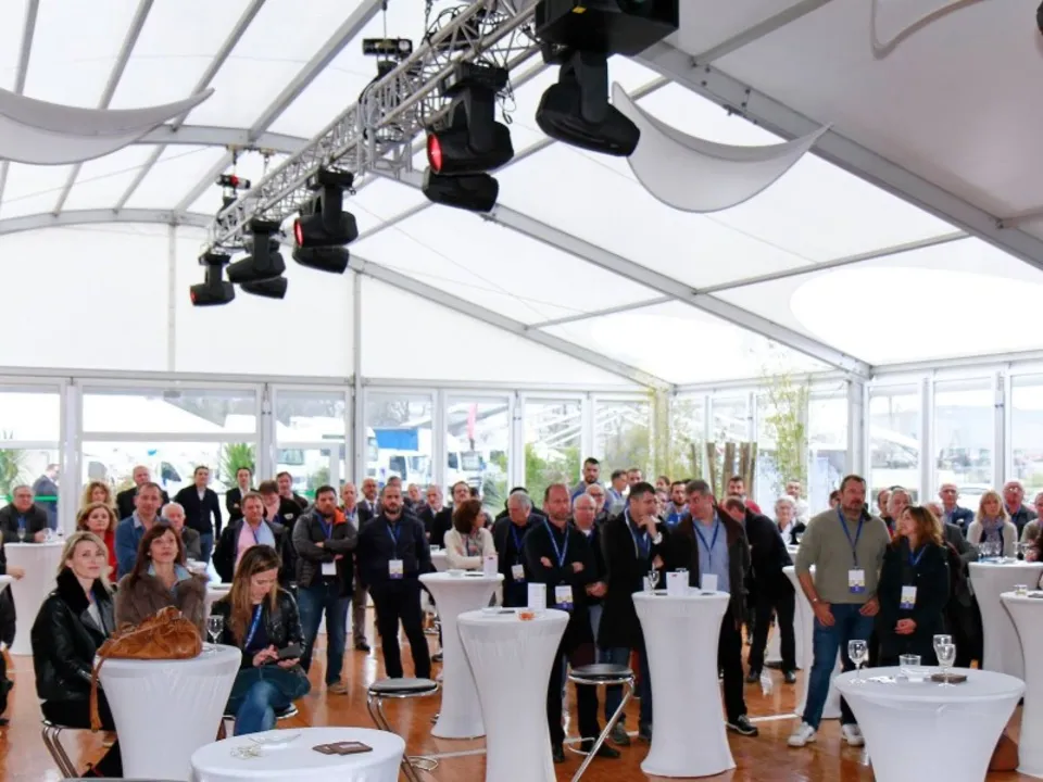 LOC EXPO FRANCE