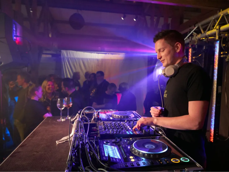 DJ KI 2 MONTPELLIER DISCOMOBILE