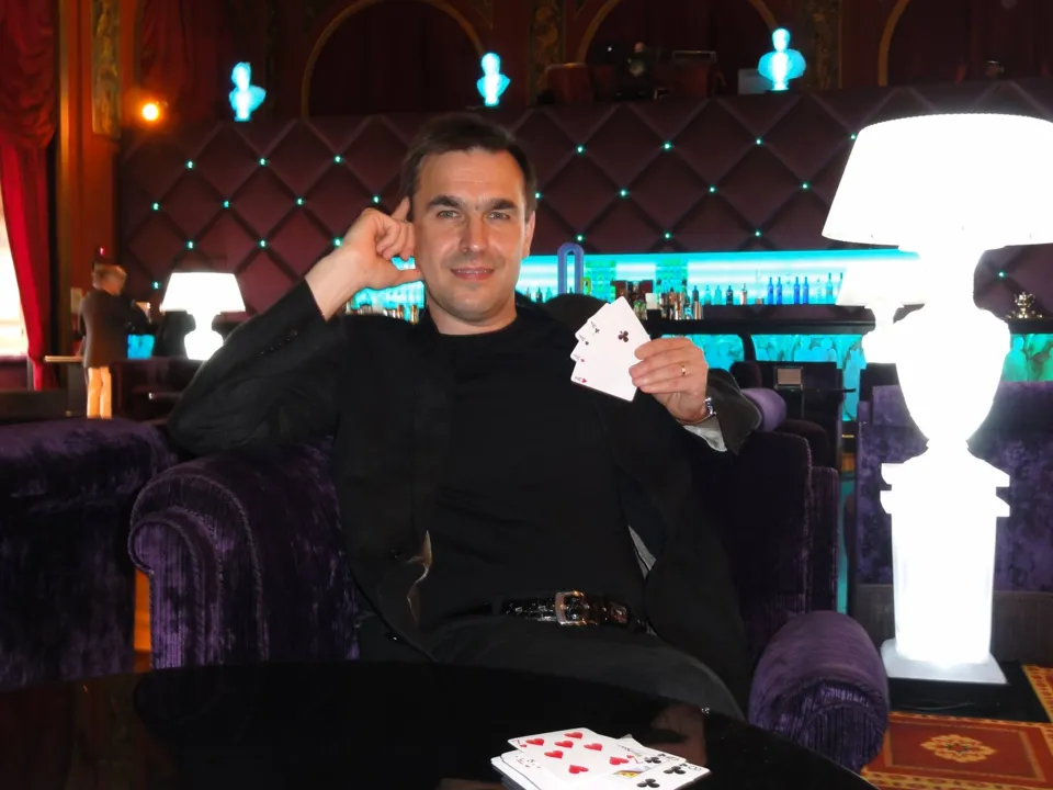 HIKE MAGICIEN & MENTALISTE