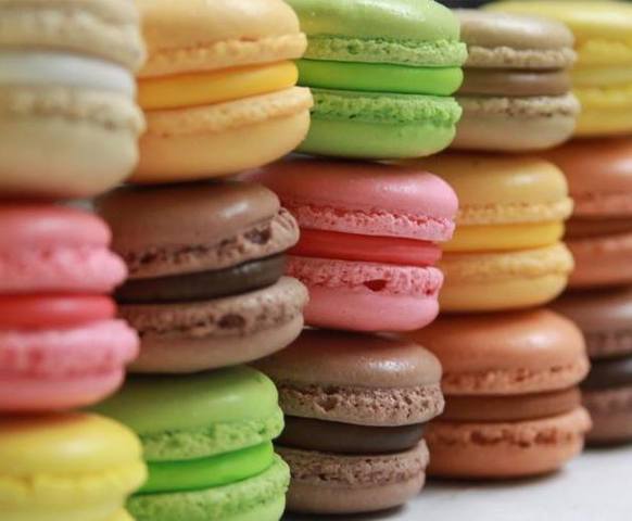 Les Macarons De Jézabel