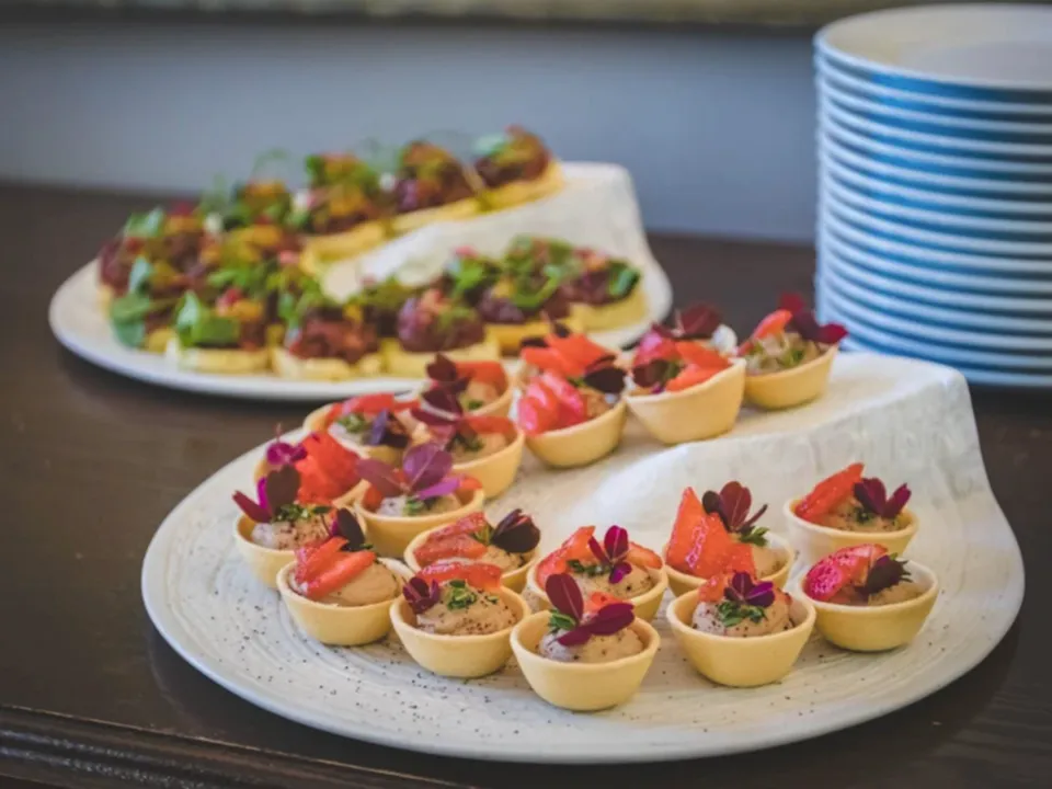 UNPEUTOQUÉ TRAITEUR