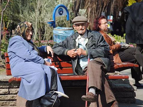 NICOLAS CAMERAMAN MONTEUR