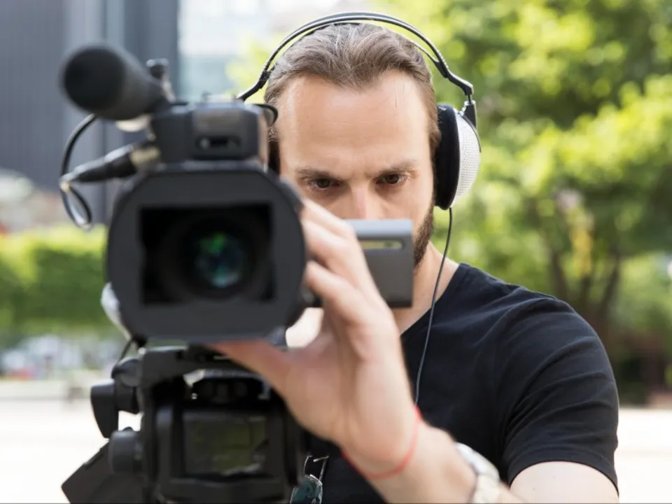 NICOLAS CAMERAMAN MONTEUR