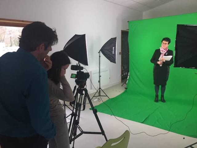 1 FILM TOUT SIMPLEMENT