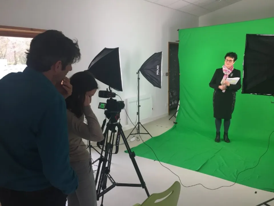 1 FILM TOUT SIMPLEMENT