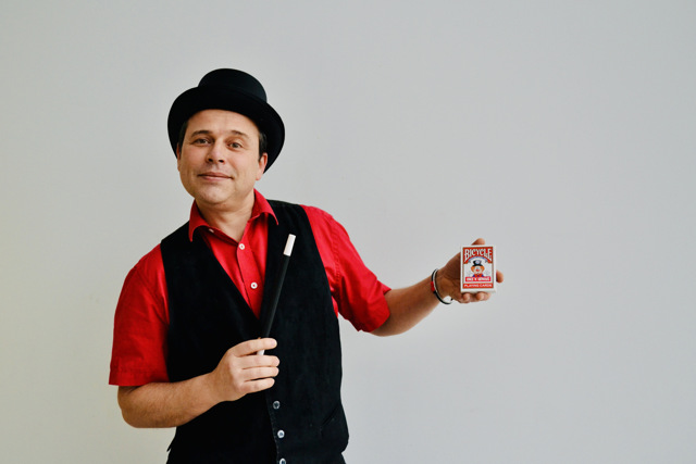 Ludovic CHARROS Cie Diabolo Corps